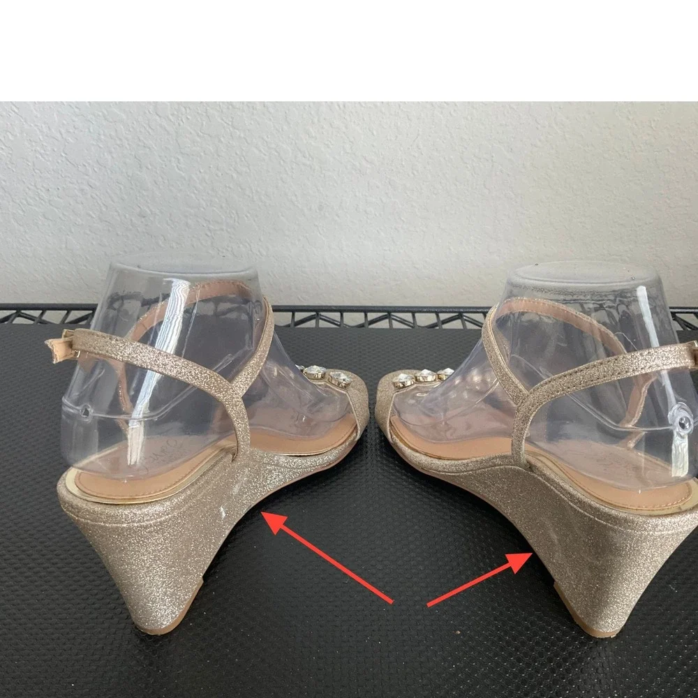 Jewel Badgley Mischka Gold Glitter Rhinestone Wedge Sandals Women 8.5 Bridal